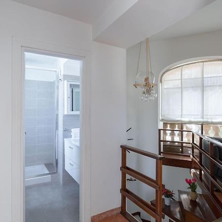 Penthouse With Jacuzzi On Private Terrace In Trastevere Rome Exterior photo
