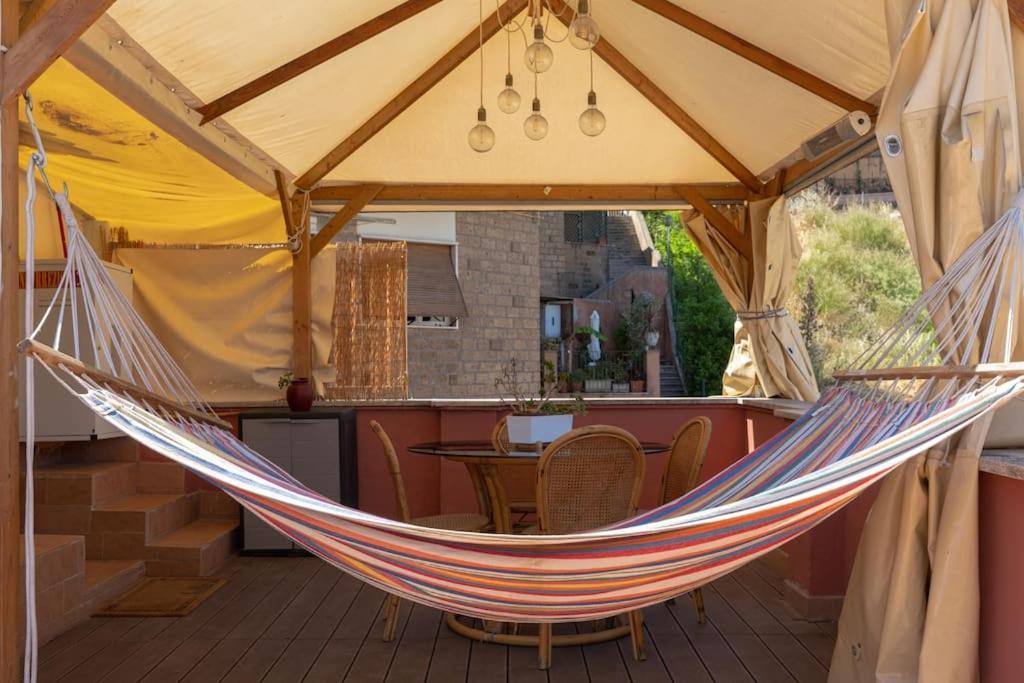 Penthouse With Jacuzzi On Private Terrace In Trastevere Rome Exterior photo