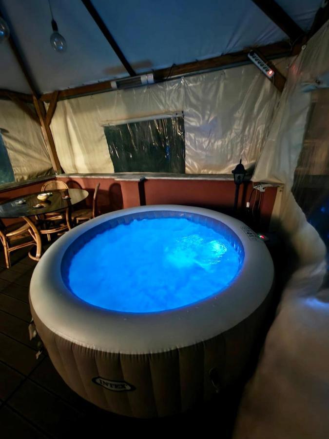 Penthouse With Jacuzzi On Private Terrace In Trastevere Rome Exterior photo